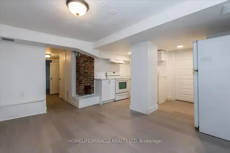 143 Colborne Street W Orillia ON L3V 5B8