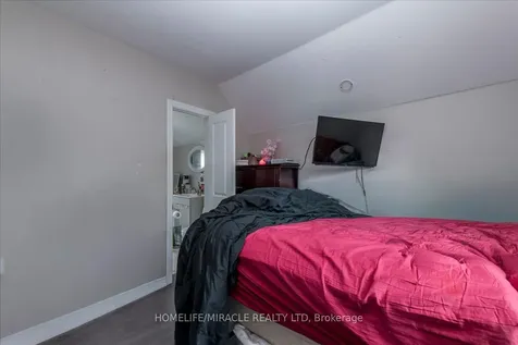 143 Colborne Street W Orillia ON L3V 5B8