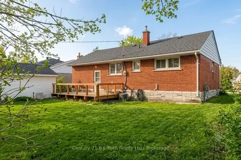 32 Dalton Crescent N Orillia ON L3V 5J5