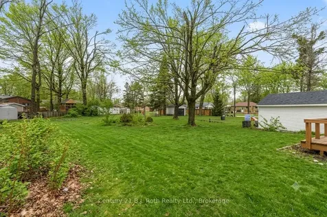 32 Dalton Crescent N Orillia ON L3V 5J5