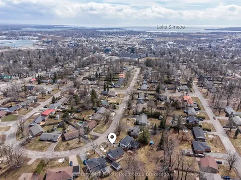 32 Dalton Crescent N Orillia ON L3V 5J5
