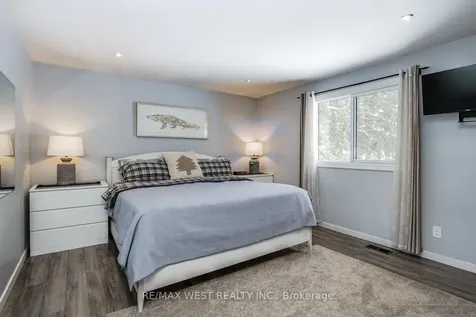 169 Bayview Avenue E Tay ON L0K 1R0