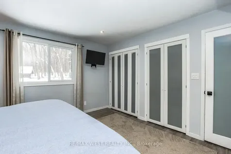 169 Bayview Avenue E Tay ON L0K 1R0