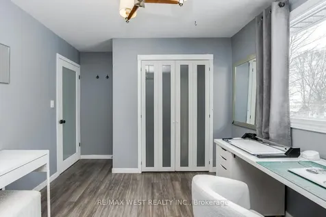 169 Bayview Avenue E Tay ON L0K 1R0