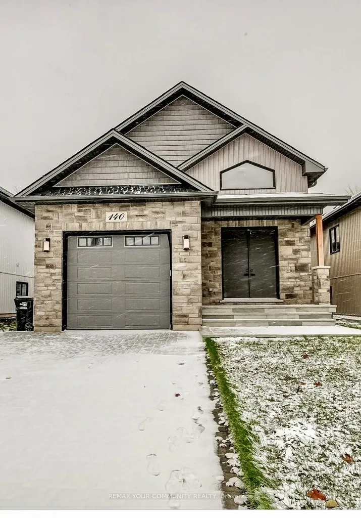 140 58th Street S Wasaga Beach ON L9Z 2Z1