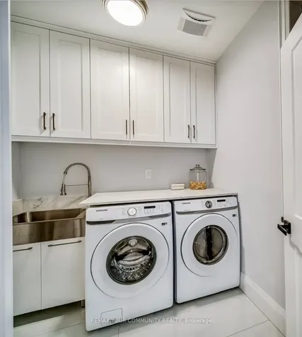 140 58th Street S Wasaga Beach ON L9Z 2Z1