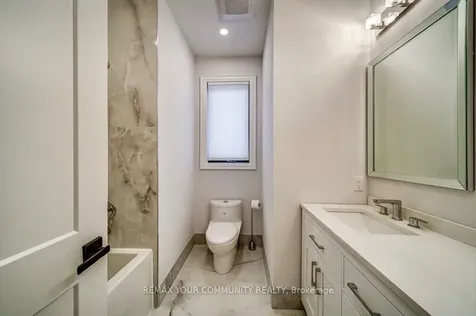 140 58th Street S Wasaga Beach ON L9Z 2Z1