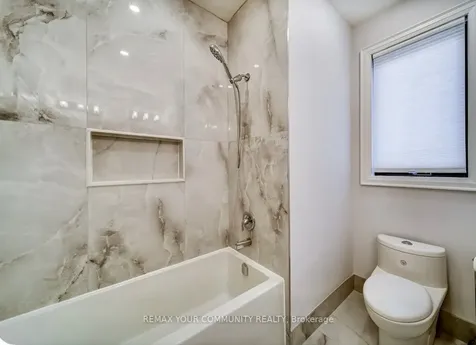 140 58th Street S Wasaga Beach ON L9Z 2Z1
