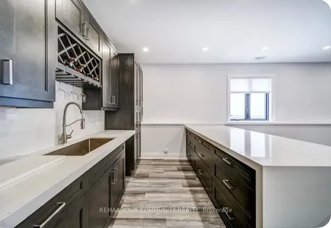 140 58th Street S Wasaga Beach ON L9Z 2Z1