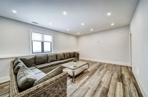 140 58th Street S Wasaga Beach ON L9Z 2Z1