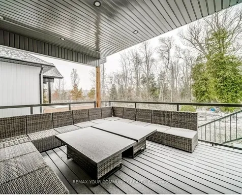 140 58th Street S Wasaga Beach ON L9Z 2Z1