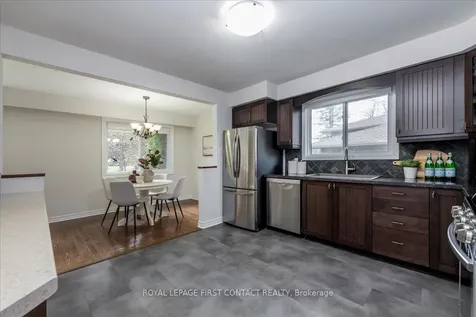 32 Springhome Road Barrie ON L4N 2W7