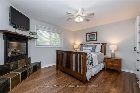 32 Springhome Road Barrie ON L4N 2W7