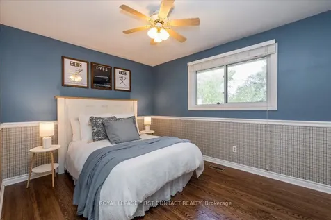 32 Springhome Road Barrie ON L4N 2W7