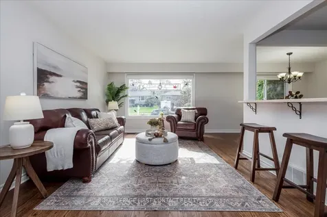 32 Springhome Road Barrie ON L4N 2W7