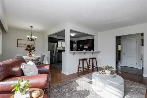 32 Springhome Road Barrie ON L4N 2W7
