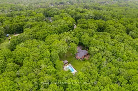 18 Mills Circle Springwater ON L9X 0J7