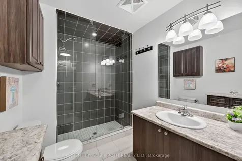 40 Ferndale Drive S Barrie ON L4N 2L3