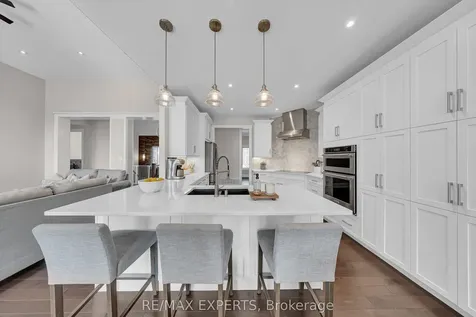 1215 Seadon Road Springwater ON L9X 1V5