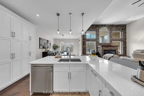 1215 Seadon Road Springwater ON L9X 1V5