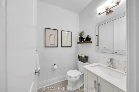 1215 Seadon Road Springwater ON L9X 1V5