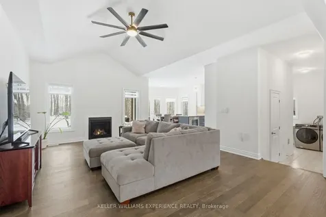 4 Forest Heights Court Oro-medonte ON L0L 2E0