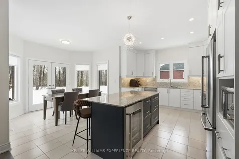 4 Forest Heights Court Oro-medonte ON L0L 2E0