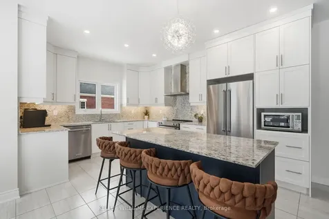 4 Forest Heights Court Oro-medonte ON L0L 2E0