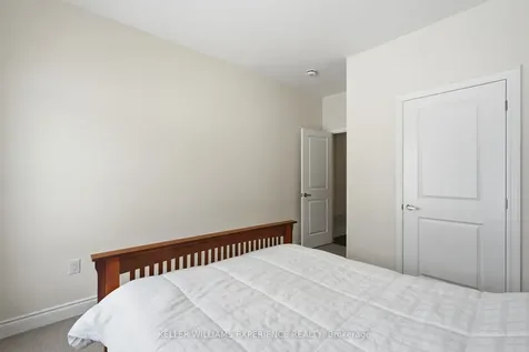 4 Forest Heights Court Oro-medonte ON L0L 2E0