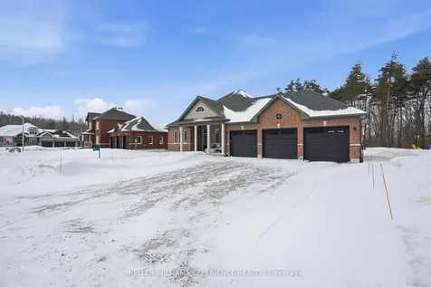4 Forest Heights Court Oro-medonte ON L0L 2E0