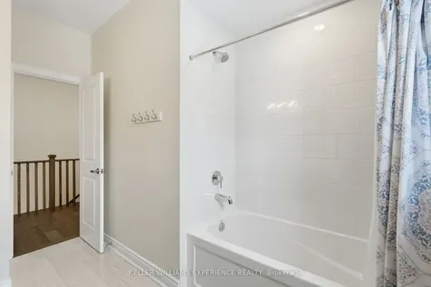 4 Forest Heights Court Oro-medonte ON L0L 2E0