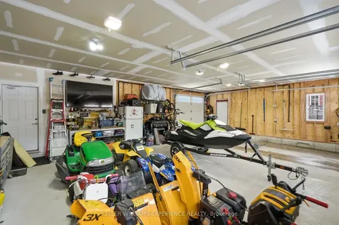 4 Forest Heights Court Oro-medonte ON L0L 2E0
