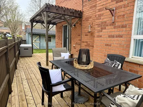 74 Drake Drive Barrie ON L4N 8X4