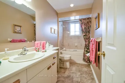 161 Shirley Avenue Barrie ON L4N 6E6