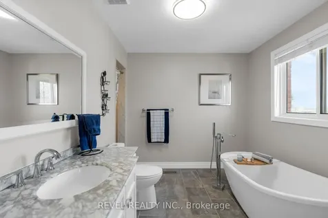 28 Dunnett Drive Barrie ON L4N 0J7