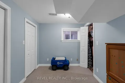 28 Dunnett Drive Barrie ON L4N 0J7
