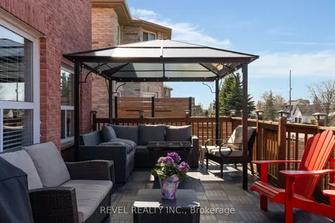 28 Dunnett Drive Barrie ON L4N 0J7