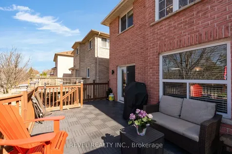 28 Dunnett Drive Barrie ON L4N 0J7