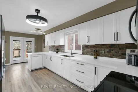 28 Dunnett Drive Barrie ON L4N 0J7