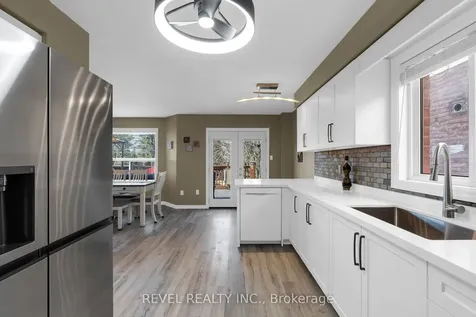 28 Dunnett Drive Barrie ON L4N 0J7