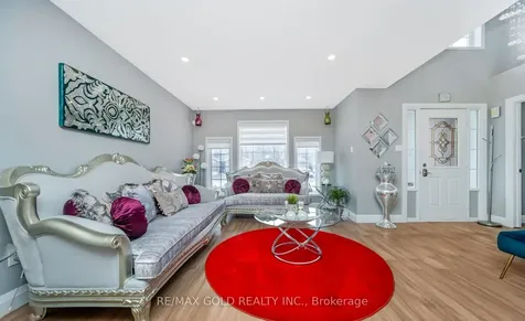 68 Benson Drive Barrie ON L4N 7Y2
