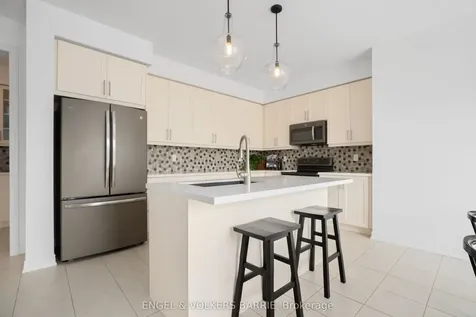 61 Oliver's Mill Road Springwater ON L9X 0S7