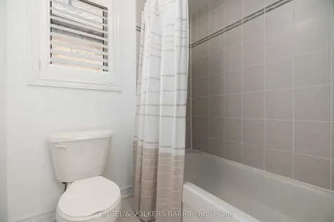 61 Oliver's Mill Road Springwater ON L9X 0S7