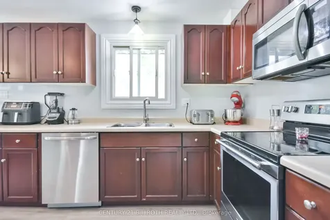 74 Baldwin Lane Barrie ON L4N 2W3