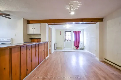 3071 Mosley Street Wasaga Beach ON L9Z 1W7