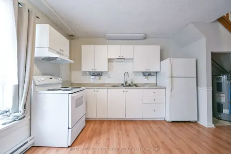 3071 Mosley Street Wasaga Beach ON L9Z 1W7