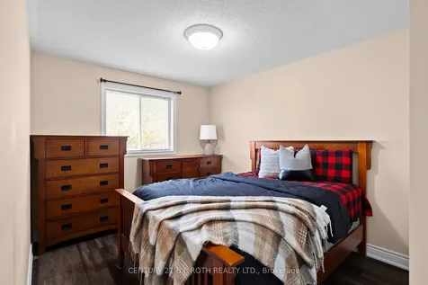 45 White Elm Road Barrie ON L4N 0E5