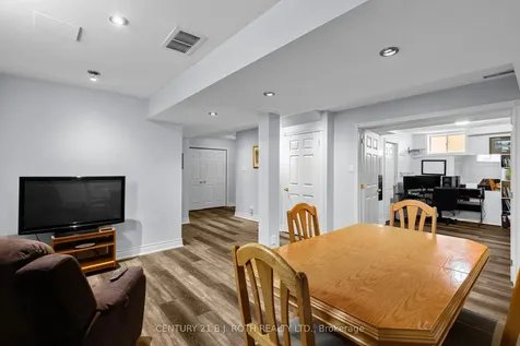 45 White Elm Road Barrie ON L4N 0E5