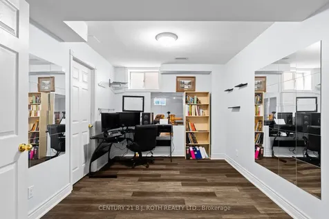 45 White Elm Road Barrie ON L4N 0E5