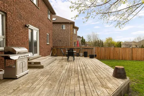 45 White Elm Road Barrie ON L4N 0E5